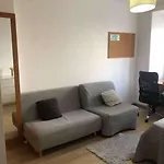 Apartamento Familiar - Entrada Independente *